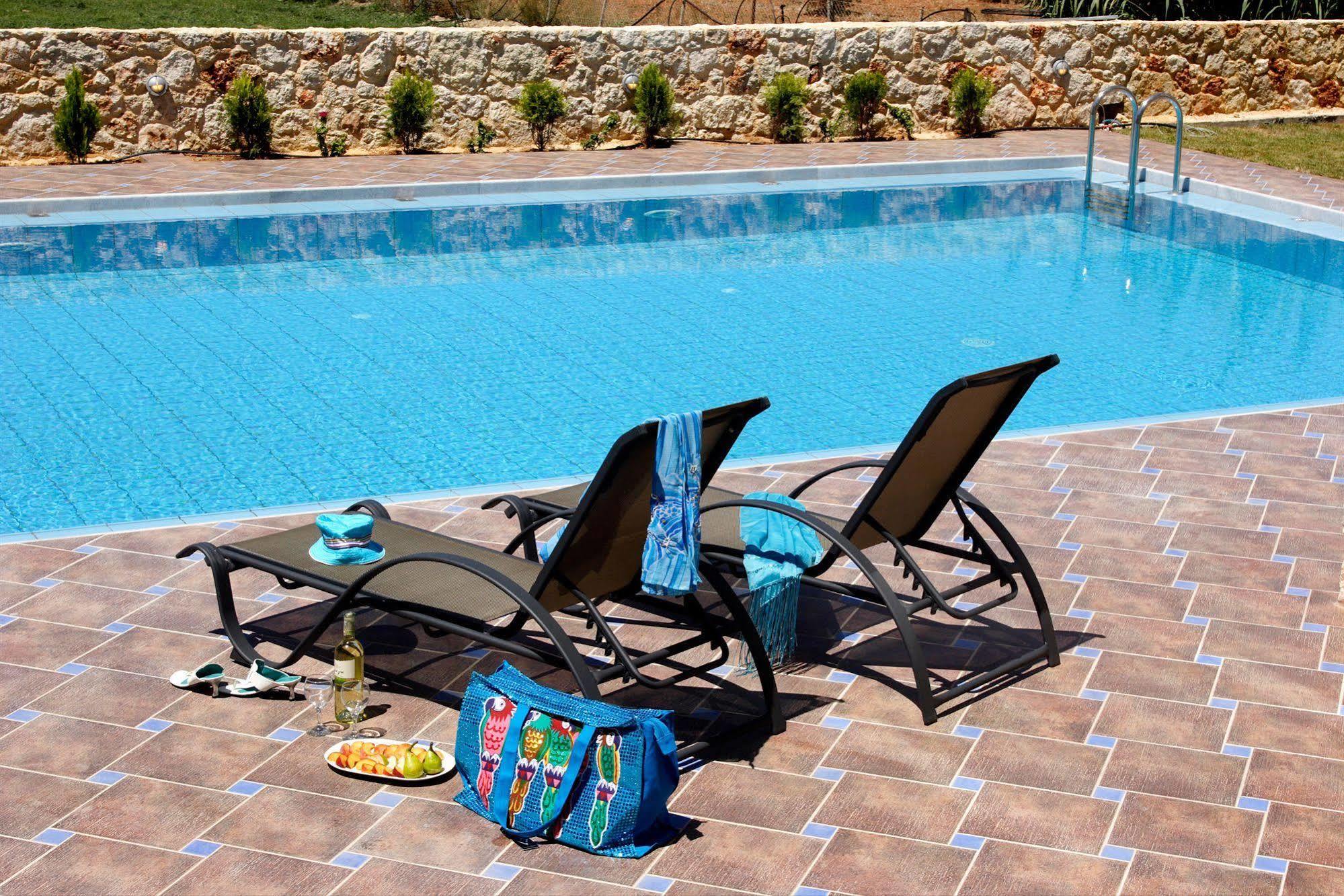 Theros Hotel Tavronitis  Exterior photo